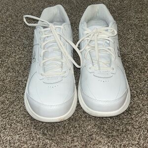 Unisex New Balance 577 White Sneakers